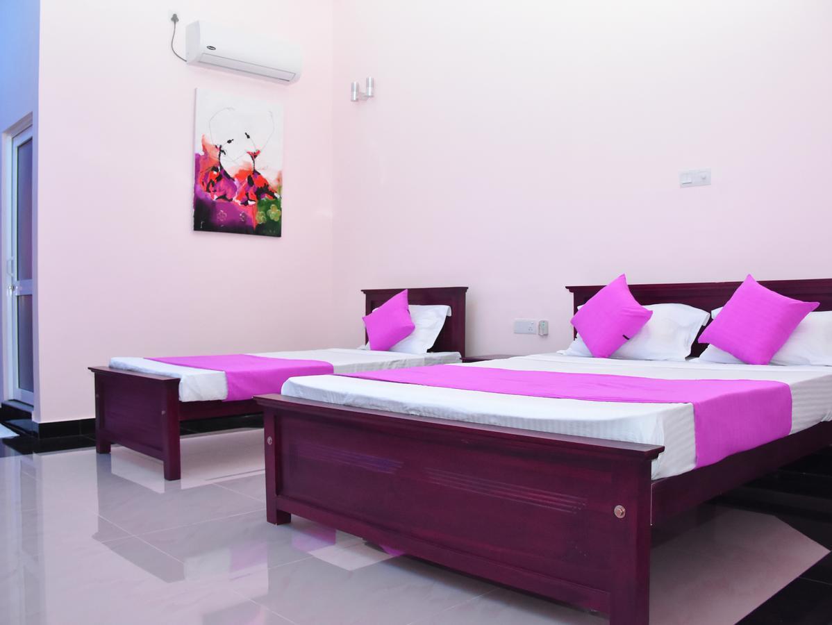Capitalcity Hotel 바둘라 외부 사진