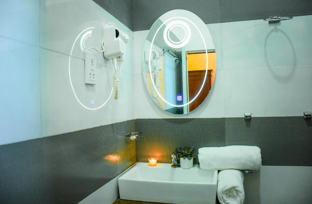 Capitalcity Hotel 바둘라 외부 사진